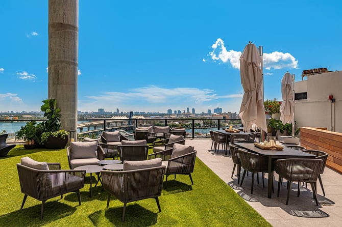 Hotel Stays vs. Vacation Rentals: The Comfort and Ease of Choosing Your Home Hospitality