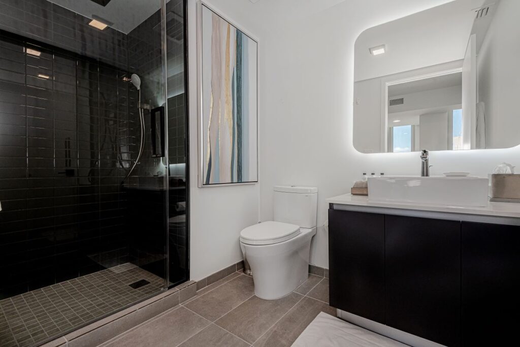 Full bathroom